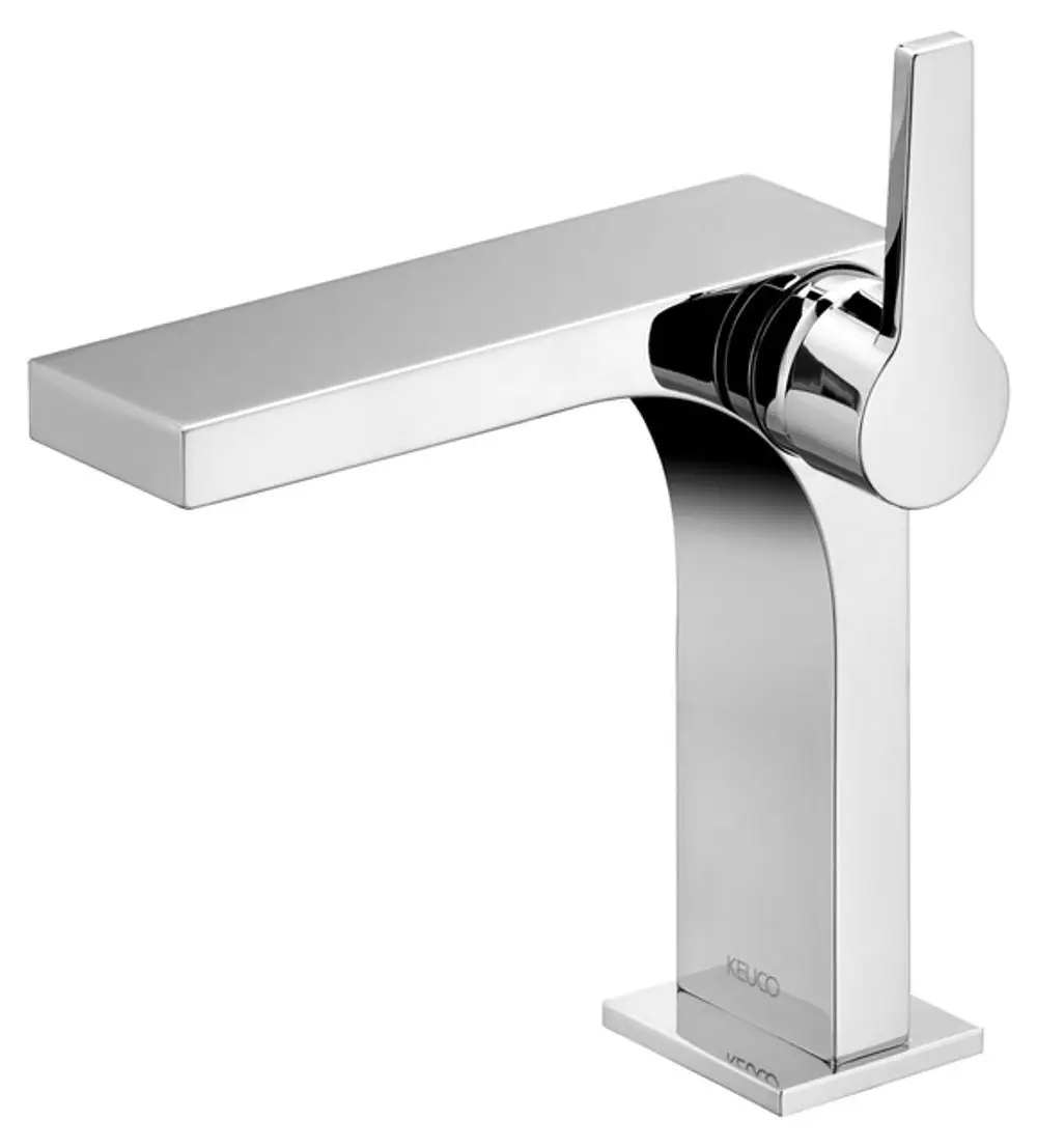 Chromierter Wasserhahn von Keuco mit rechteckigem Auslauf und schmalem Hebel zur Steuerung des Wasserflusses.